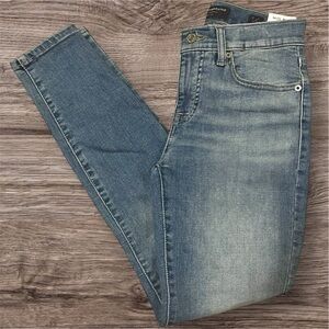 Lucky Brand Mid-Rise Ava Skinny Jeans Size 0/25 NWT
